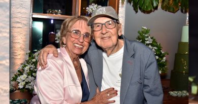 Roberto dos Santos 90 nanos – Festa de aniversário – Ô Zé Gastronomia – Macaé-RJ Roberto dos Santos 90 nanos – Festa de aniversário – Ô Zé Gastronomia – Macaé-RJ